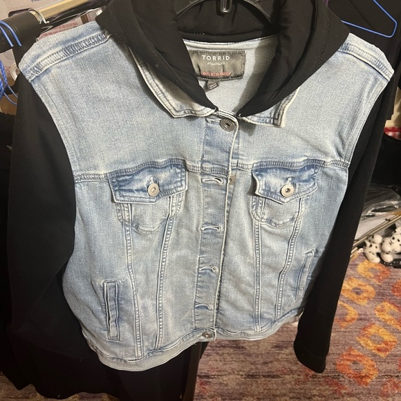 Denim Hooded Knit Sleeve Trucker - Picture 5 of 6